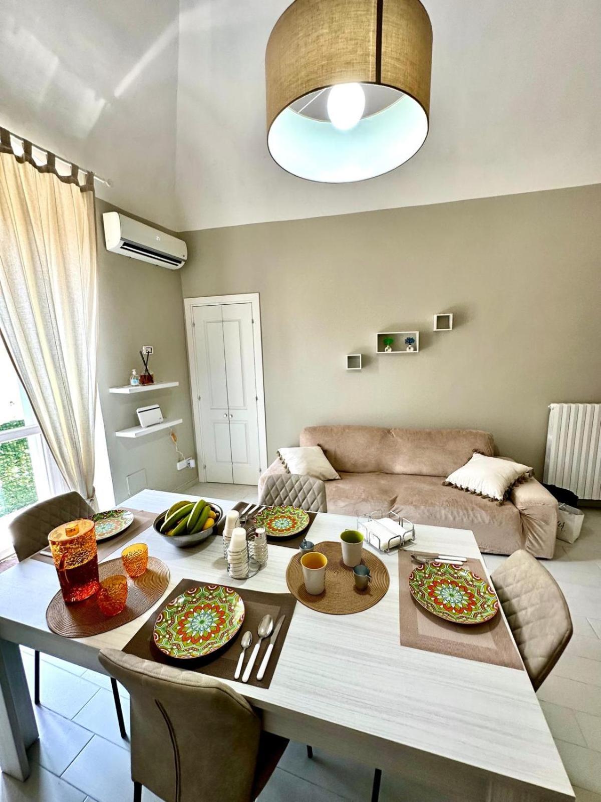 B&B La Reggia Del Sol Трані Екстер'єр фото